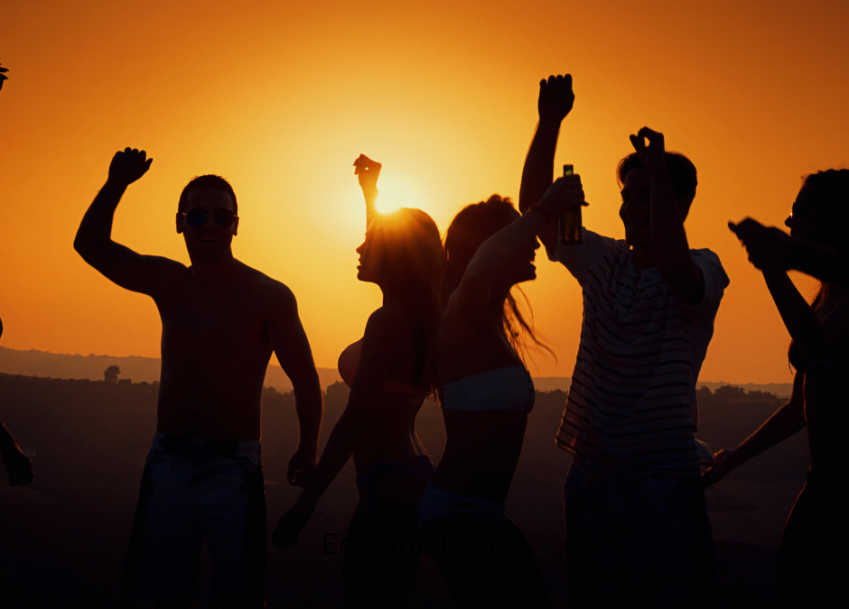 Reconnect with Your Body: 3 Lessons From Ecstatic Dance